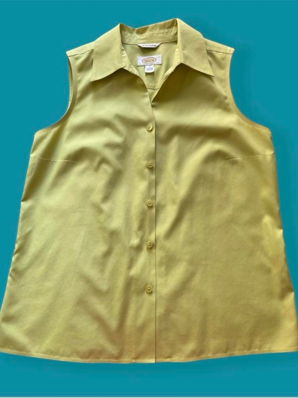 Sleeveless Button-Front Top in Light Chartreuse